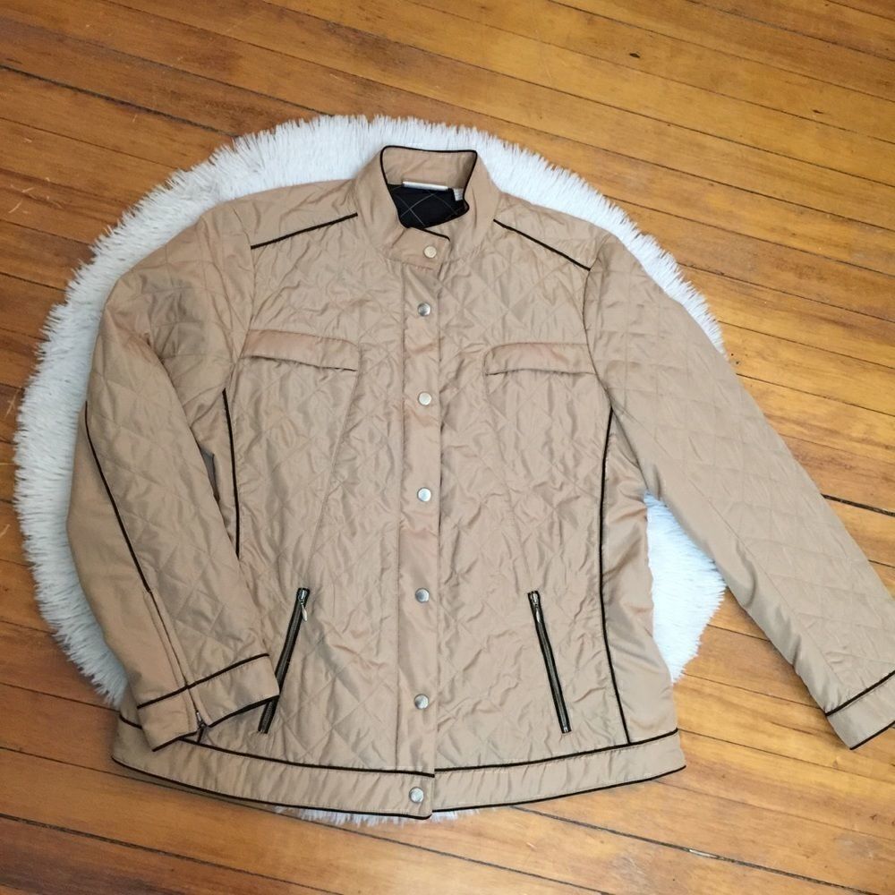 Chico’s Tan shimmer lite Quilted Puffer Jacket